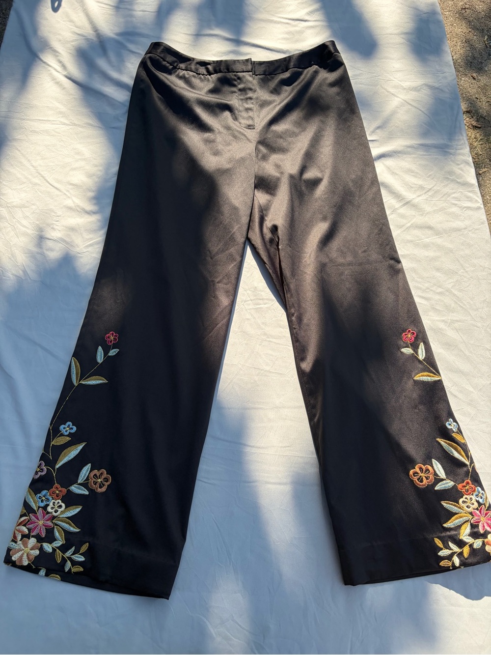 Spenser Jeremy Black Wide-Leg Pants with Multicolor Floral Embroidery
